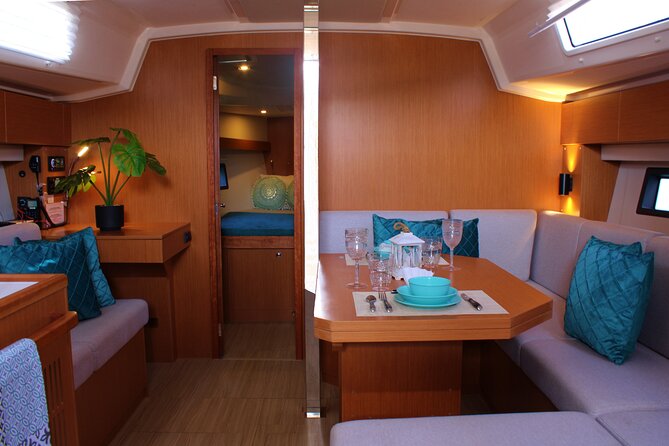 2 Hour Private Luxury Charter on Bavaria C42 To Blue Lagoon - Food, drinks, and what to bring