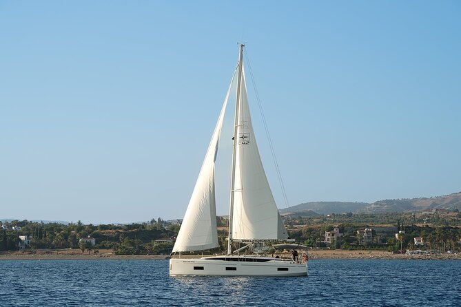 2 Hour Private Luxury Charter on Bavaria C42 To Blue Lagoon - Arriving at the Blue Lagoon