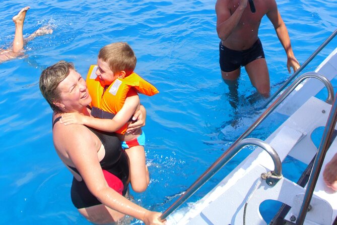 APHRODITE II -LAZY DAY CRUISE-BLUE LAGOON,TURTLE COVE, with LUNCH - Who will enjoy the Aphrodite II most?