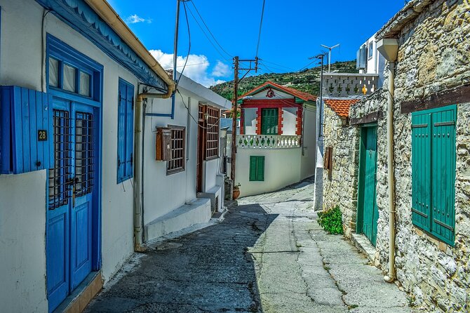 Full Day Tour in Troodos Mountains: Villages & Waterfalls - Choosing between Caledonia and Millomeris waterfalls