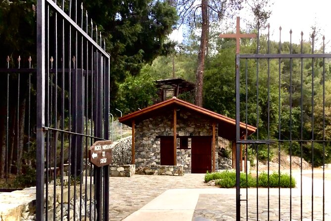 Full-Day Tour UNESCO Churches and Kalopanayiotis in Cyprus - Panagia Asinou, the strongest opening stop