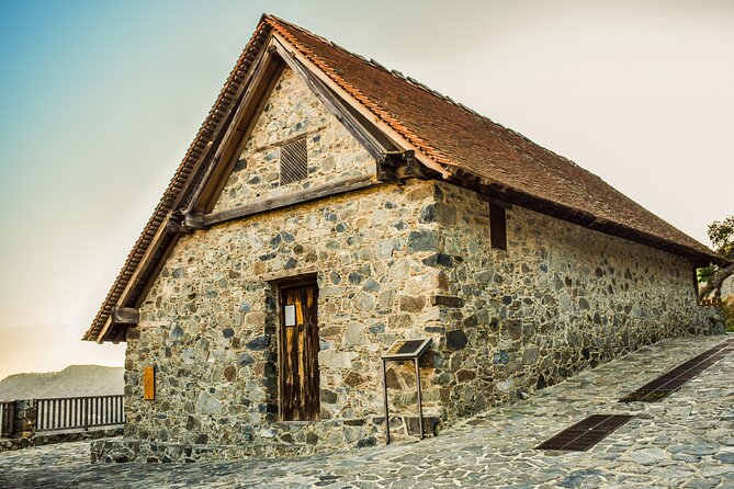 Full-Day Tour UNESCO Churches and Kalopanayiotis in Cyprus - The tiny chapel of Panagia tou Moutoulla