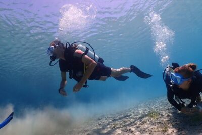 Introductory diving in small groups