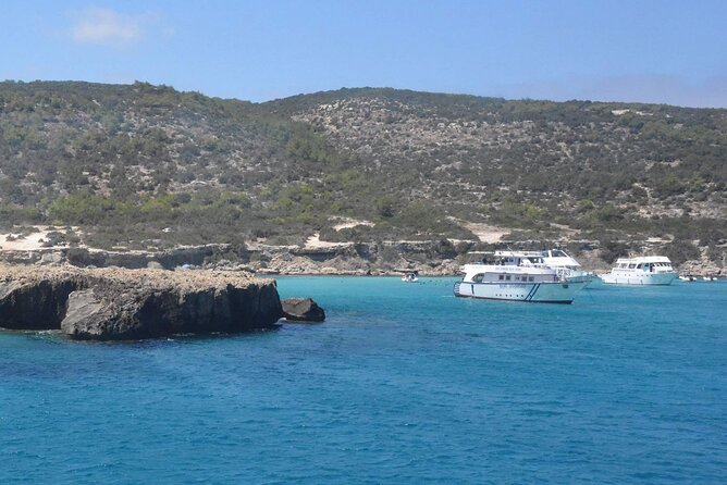 Ocean Blue | Celebrity Morning (Blue Lagoon) Cruise - Boarding a clean, spacious cruise boat