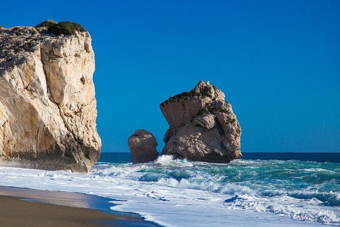 Pafos and Kourion Coach Excursion in Italian - Who should book this excursion