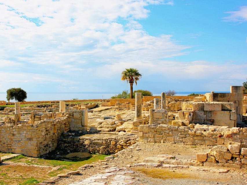 Paphos: Aphrodite's Birthplace, Lefkara & Kourion Day Trip - Lefkara’s lace, silver, and stone lanes