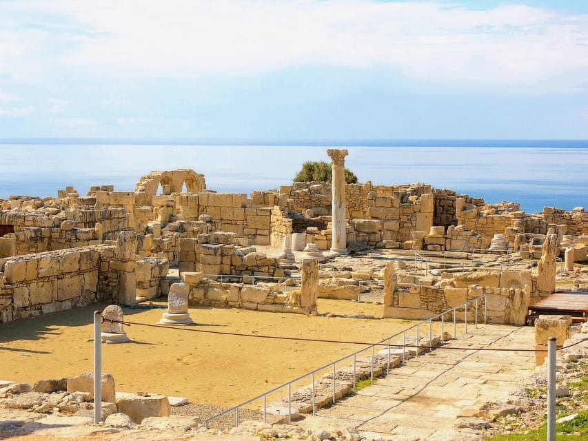 Paphos: Aphrodite's Birthplace, Lefkara & Kourion Day Trip - The guide and the quality of the day