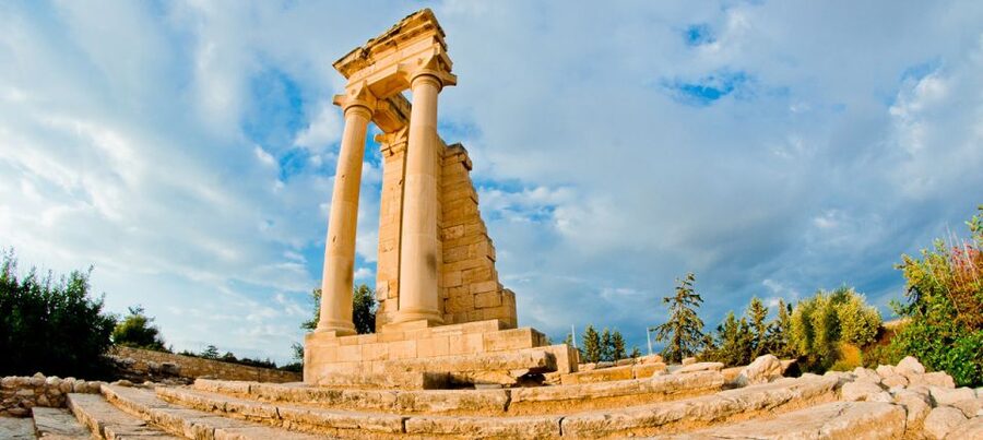 Paphos: Aphrodite's Birthplace, Lefkara & Kourion Day Trip - Petra tou Romiou and the Aphrodite myth
