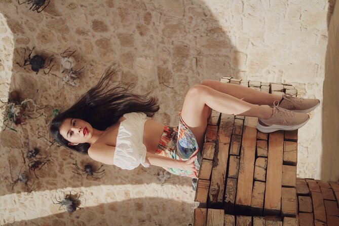 Photoshooting around the Paphos city - A pre-shoot chat that shapes the session