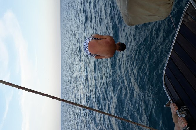 Private cruise with a sailing yacht Koursaros - What the private format changes