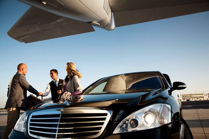 Private Transfer from Larnaca Airport to Nicosia - What the private group format is worth