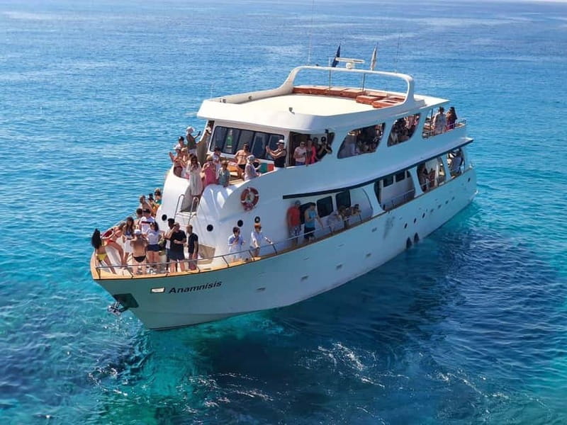 Protaras: 80s and 90s Sunset Cruise with Cypriot Dinner & DJ - A Cypriot dinner served onboard