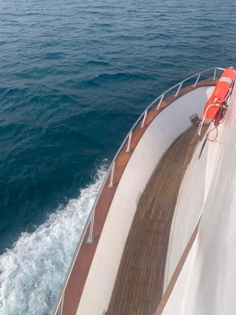 Protaras: 80s and 90s Sunset Cruise with Cypriot Dinner & DJ - Pickup options from Ayia Napa and nearby resorts