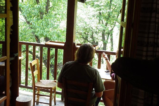Walk on Artemis trail and in Old Kakopetria - What the private format adds