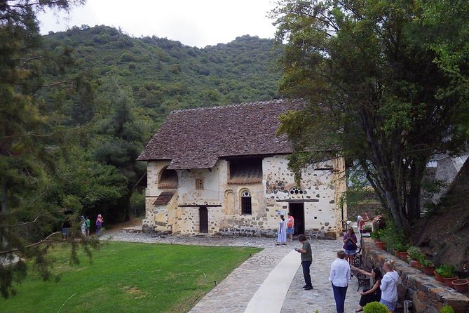 Walk on Artemis trail and in Old Kakopetria - Who will enjoy this day most
