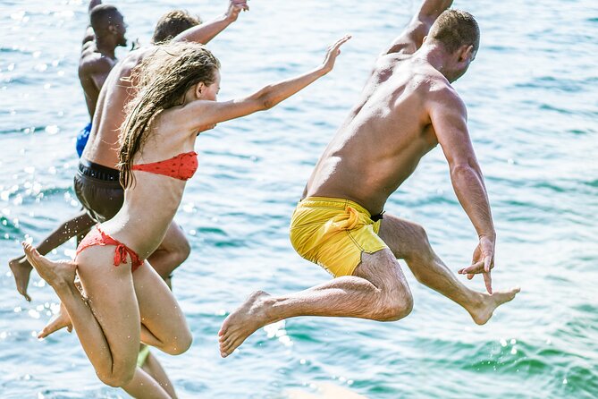 Wave Dancer Half Day BBQ Cruise - All Inclusive - Coral Bay and the swimming stop