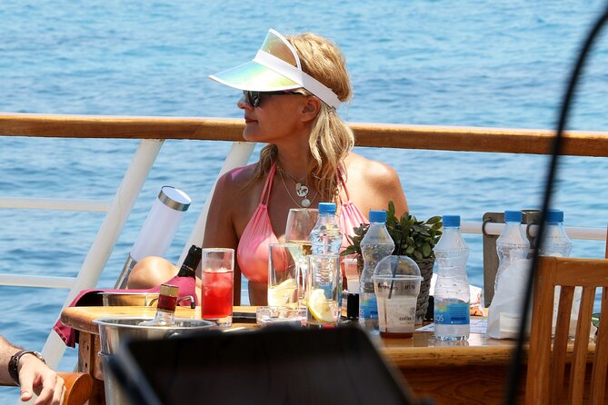 Wave Dancer Sunshine Full Day Cruise - All Inclusive - Sea Caves and Coral Bay from the water