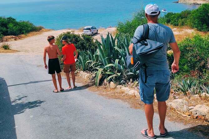 XploreMe! - Coral Bay Scavenger Hunt Outdoor Activity - Why timing matters in Coral Bay